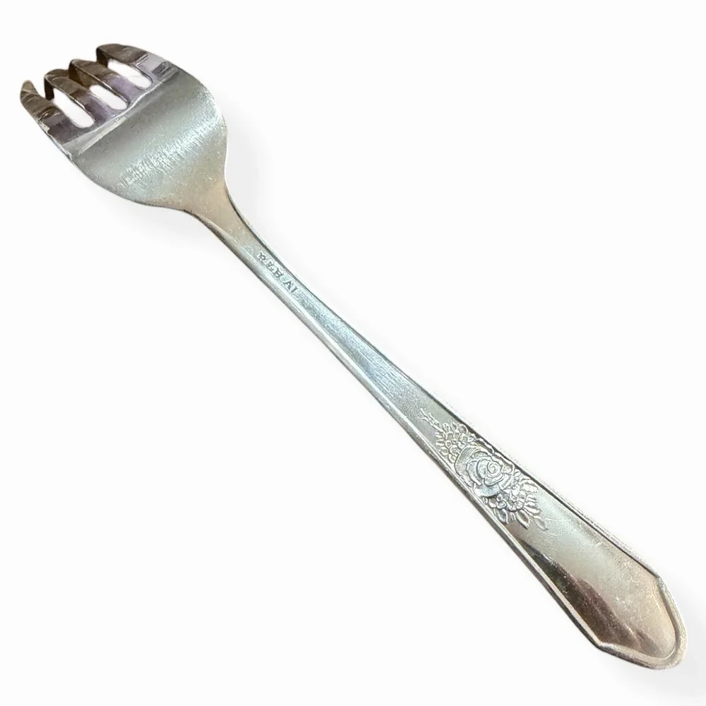 Vintage R &‎ B A1 Silverplated Dinner Fork Rose Pattern Replacement